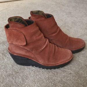 FLY London Brick Yegi Suede Boot 37